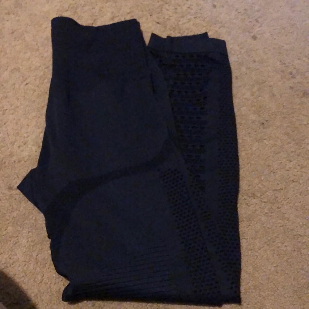 Black leggings